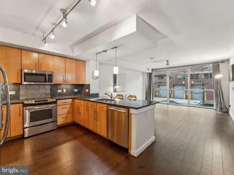 MLS: DCDC2184546