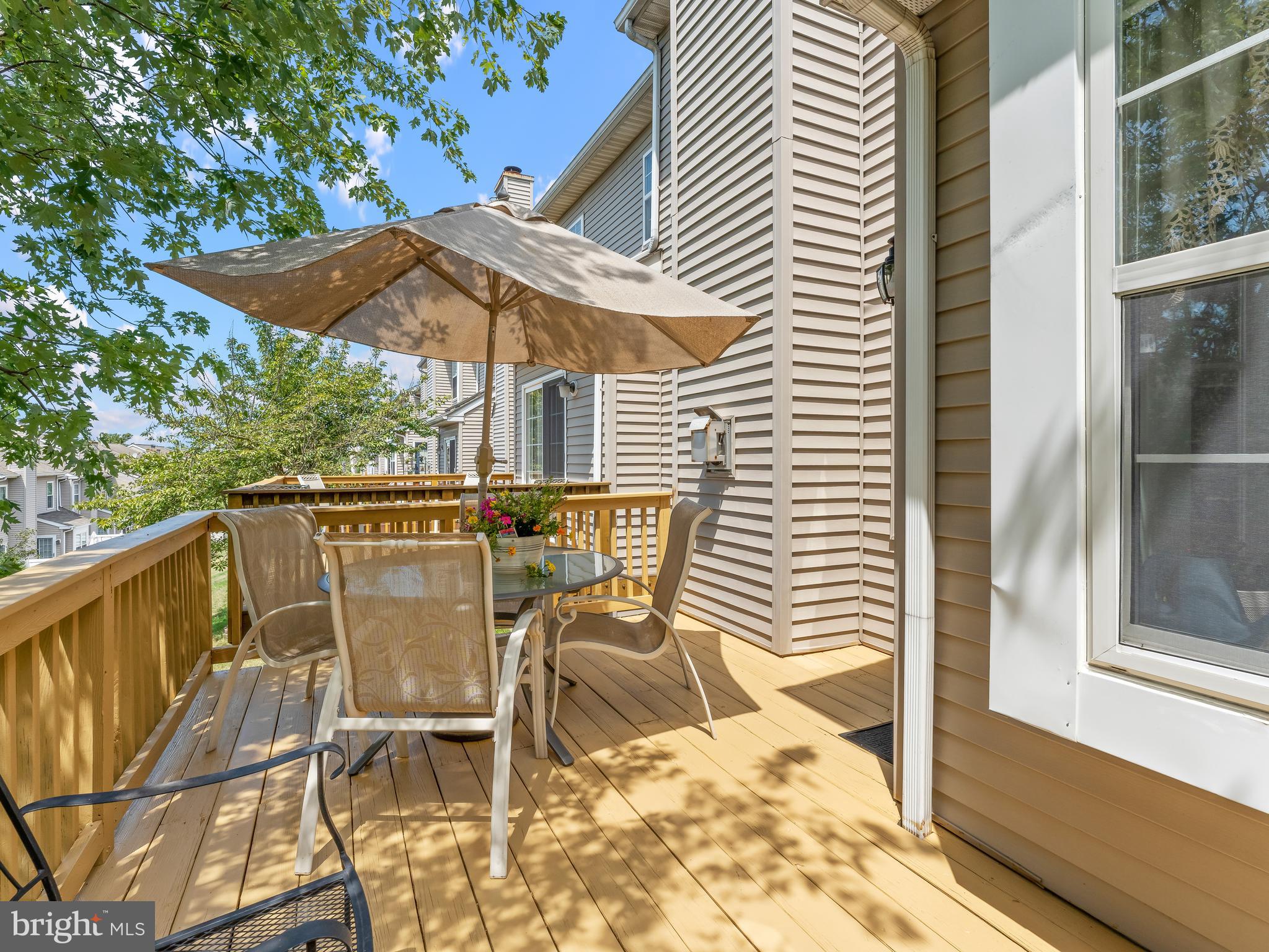 DEER RUN COURTS - Residential