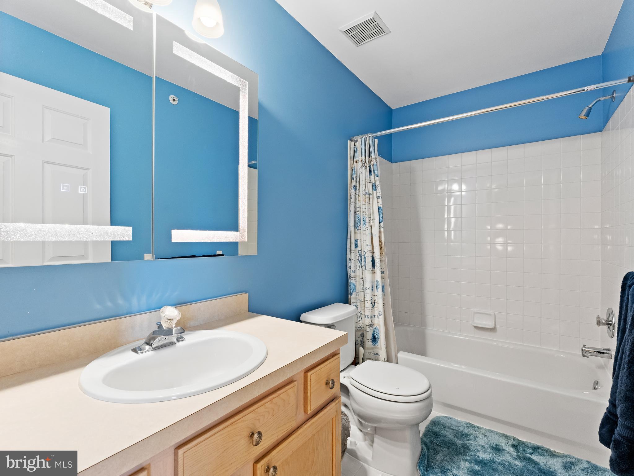 DEER RUN COURTS - Residential