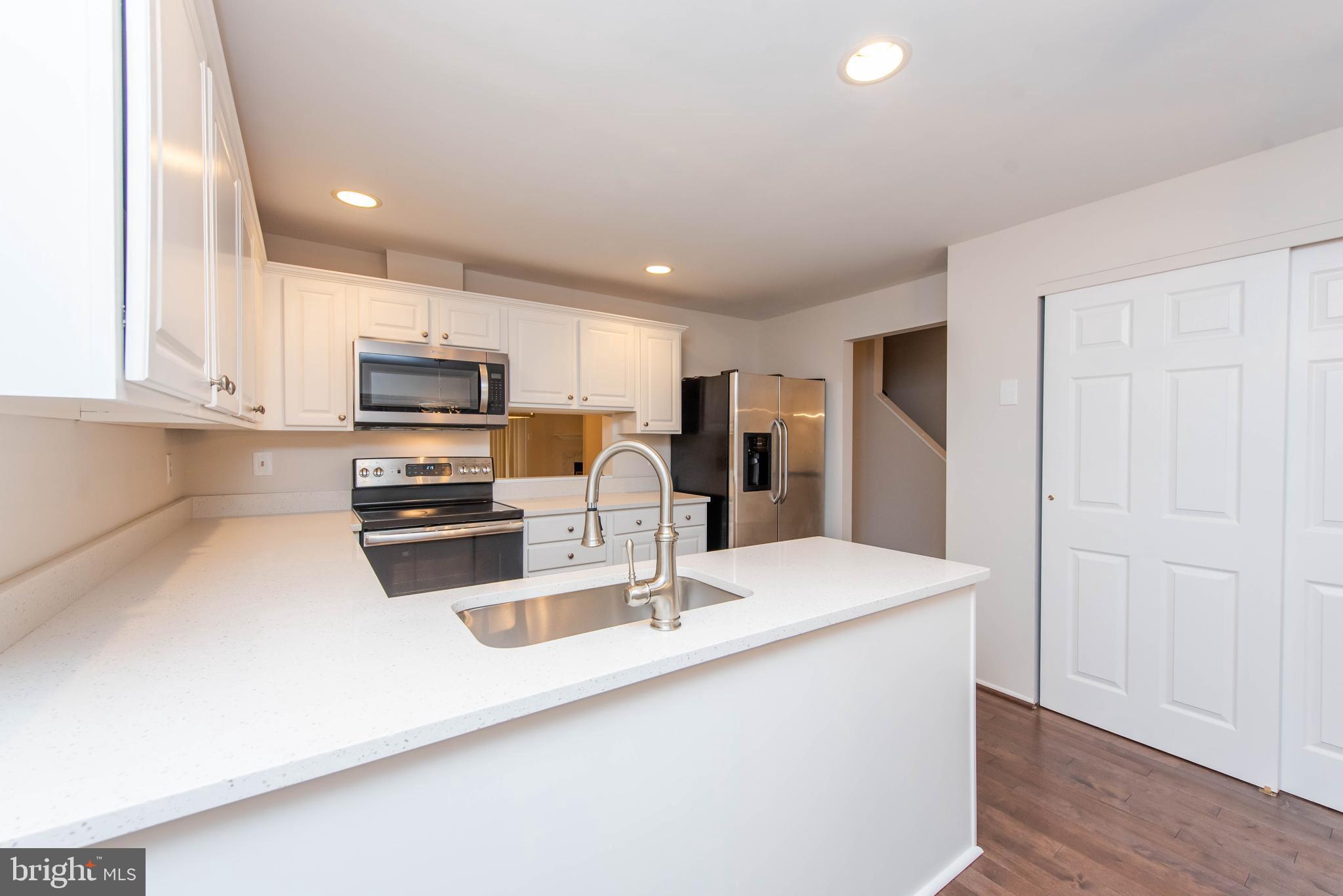 VILLAGE OF HICKORY RIDGE - Residential Lease