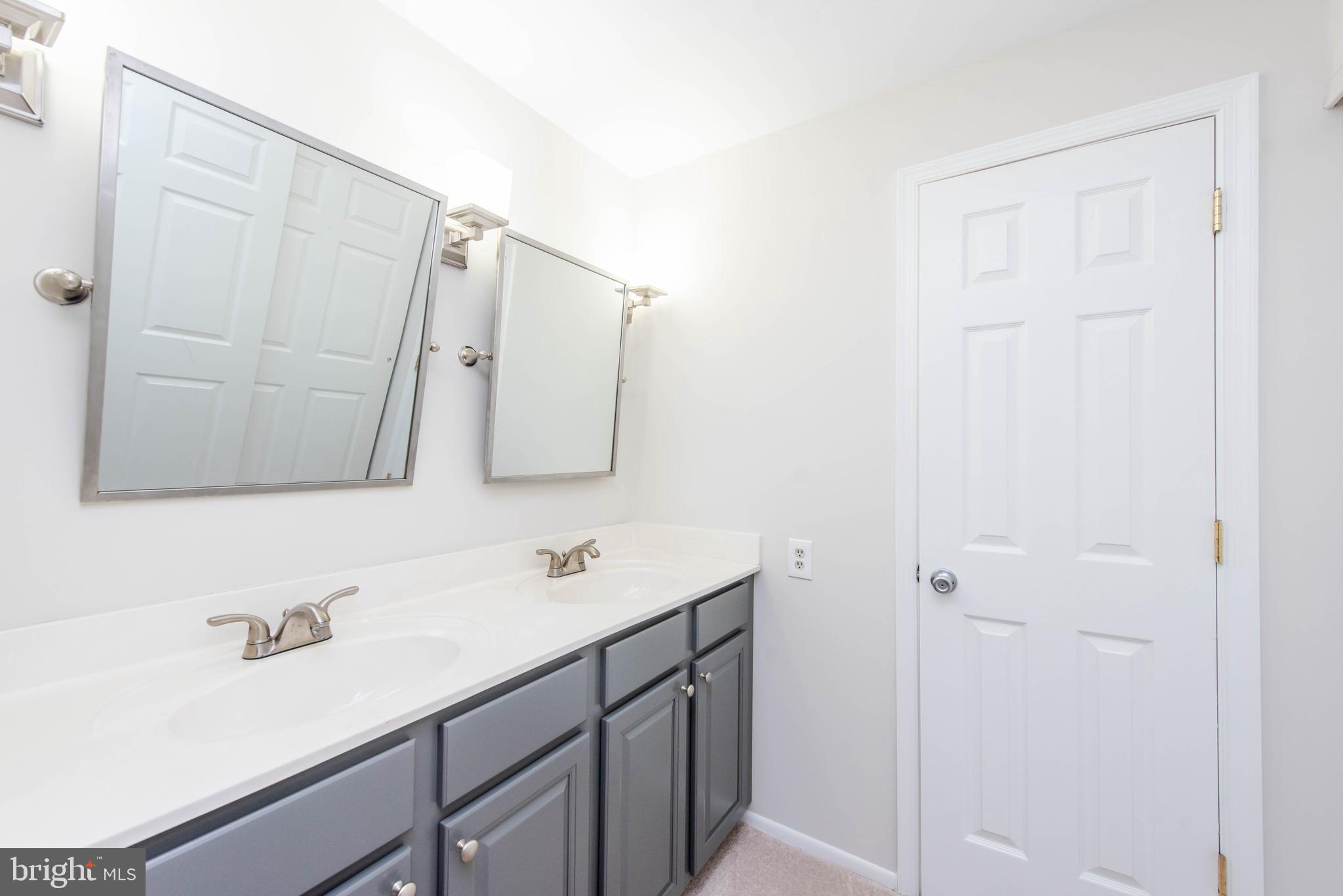 VILLAGE OF HICKORY RIDGE - Residential Lease