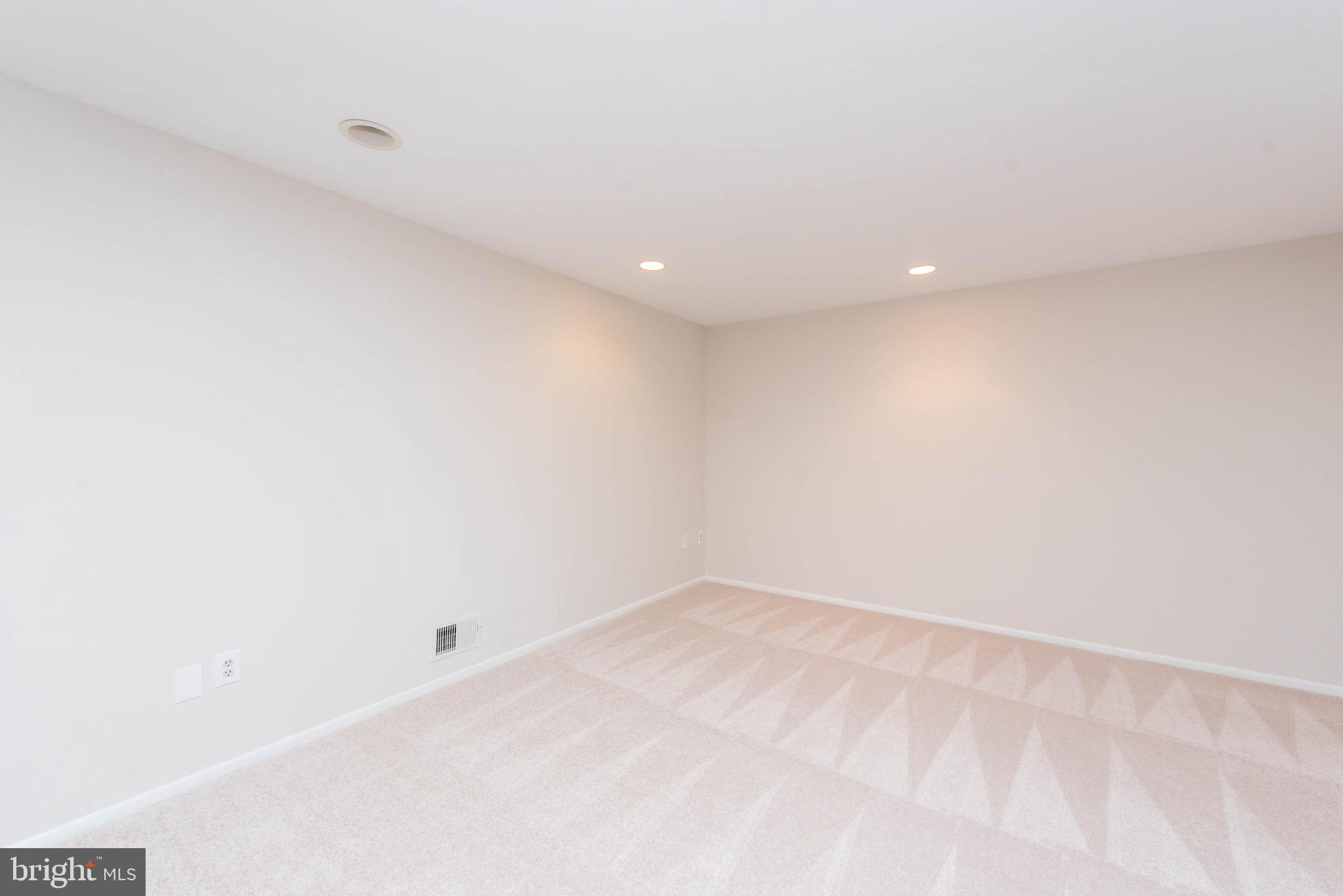 VILLAGE OF HICKORY RIDGE - Residential Lease