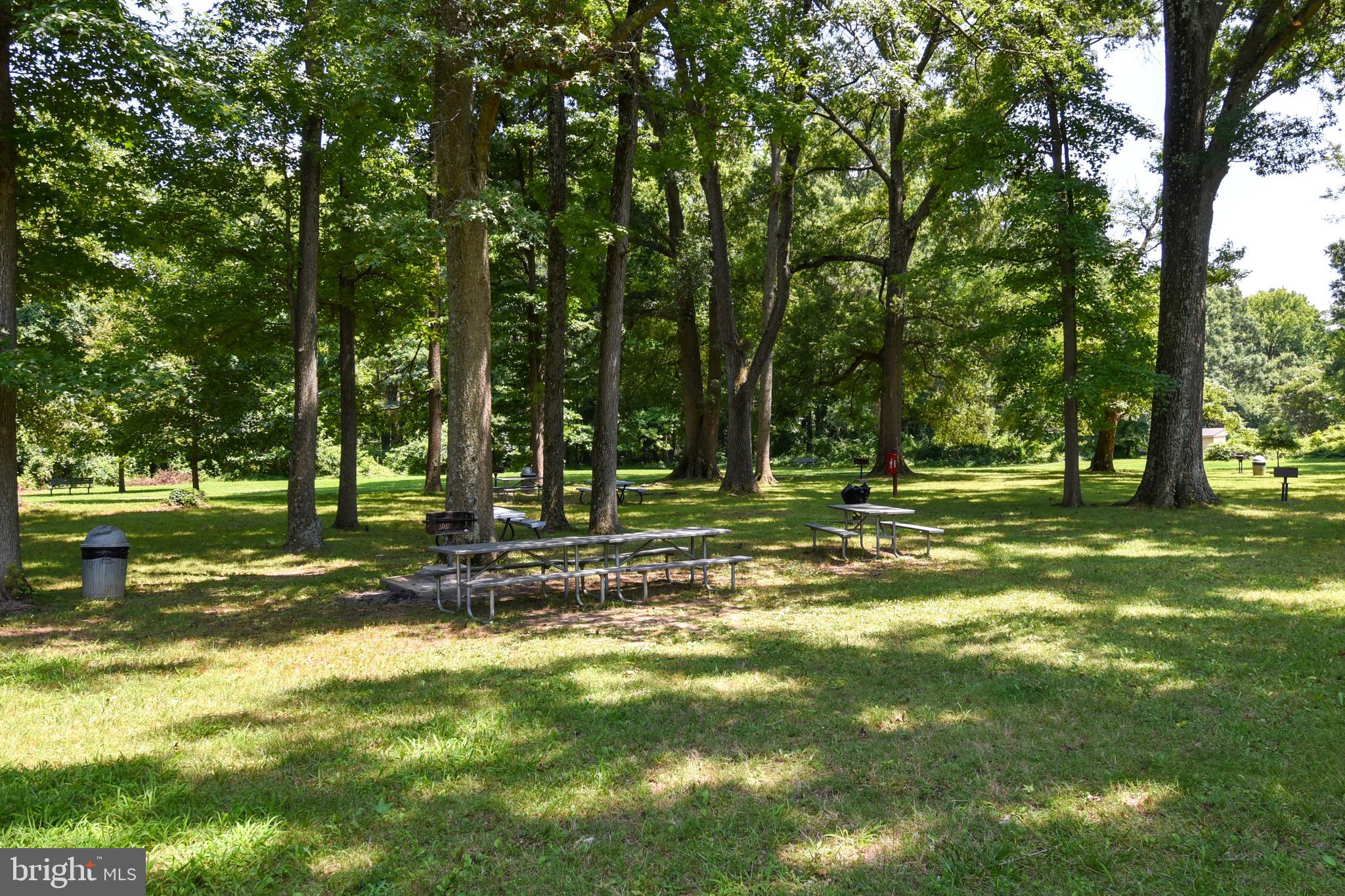 RIVER TOWERS - Residential