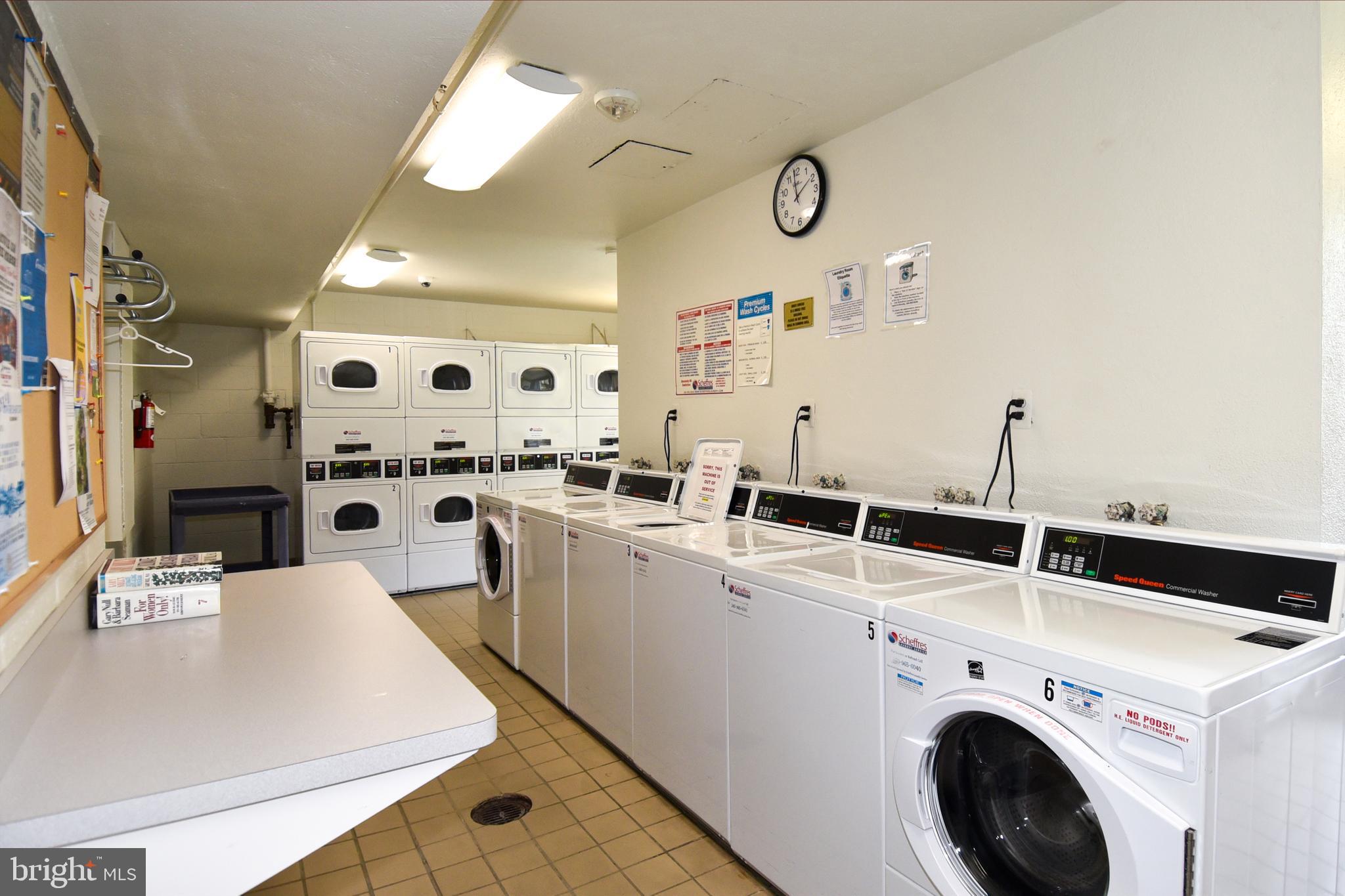 RIVER TOWERS - Residential