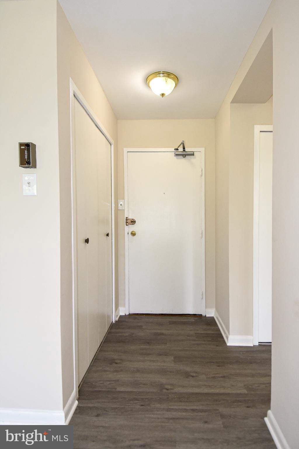 RIVER TOWERS - Residential