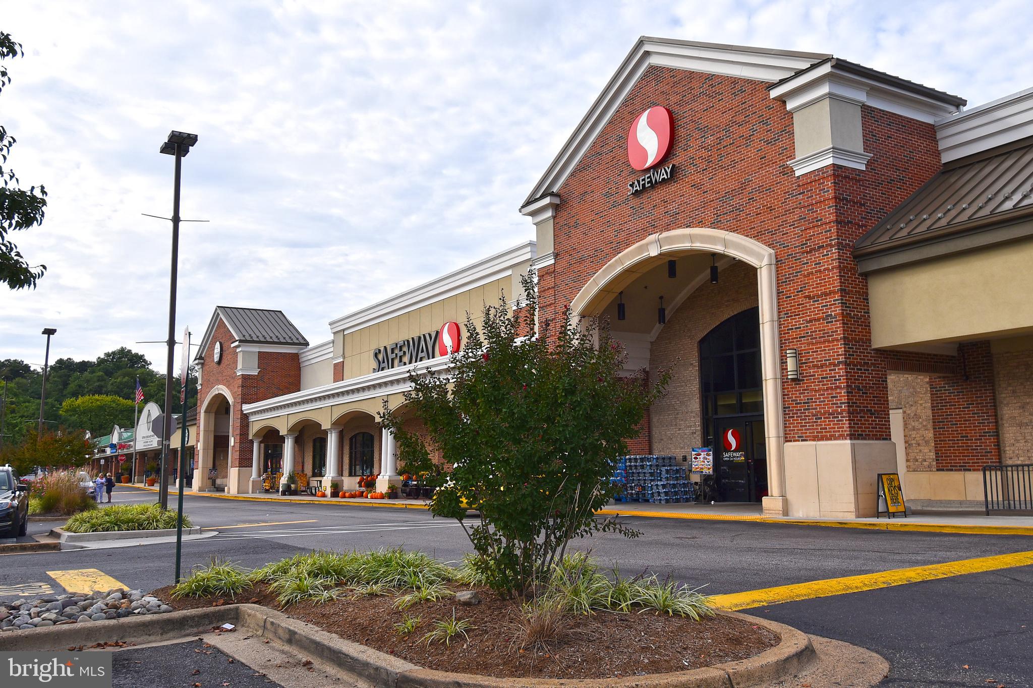 RIVER TOWERS - Residential