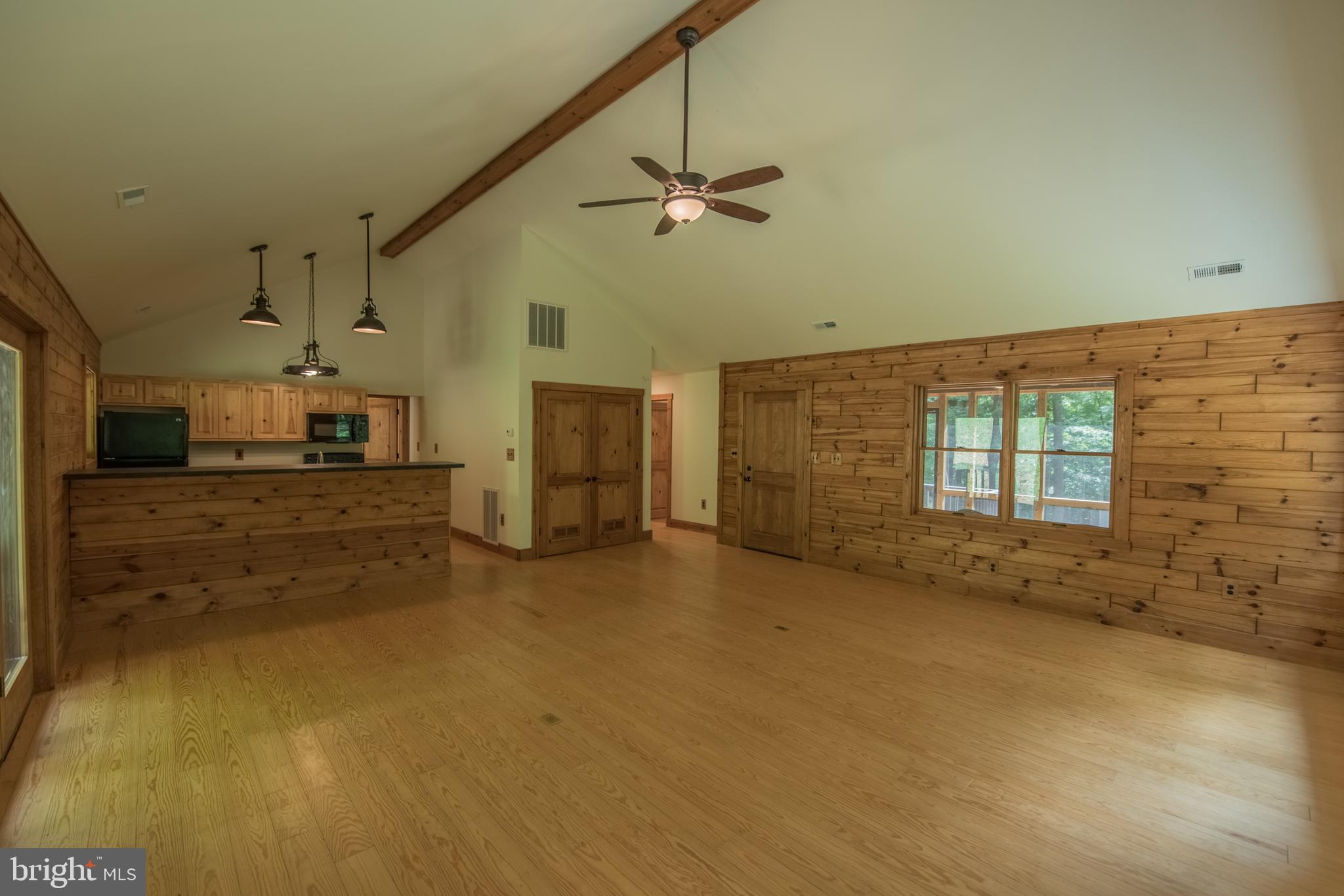 COOLFONT MOUNTAINSIDE - Residential