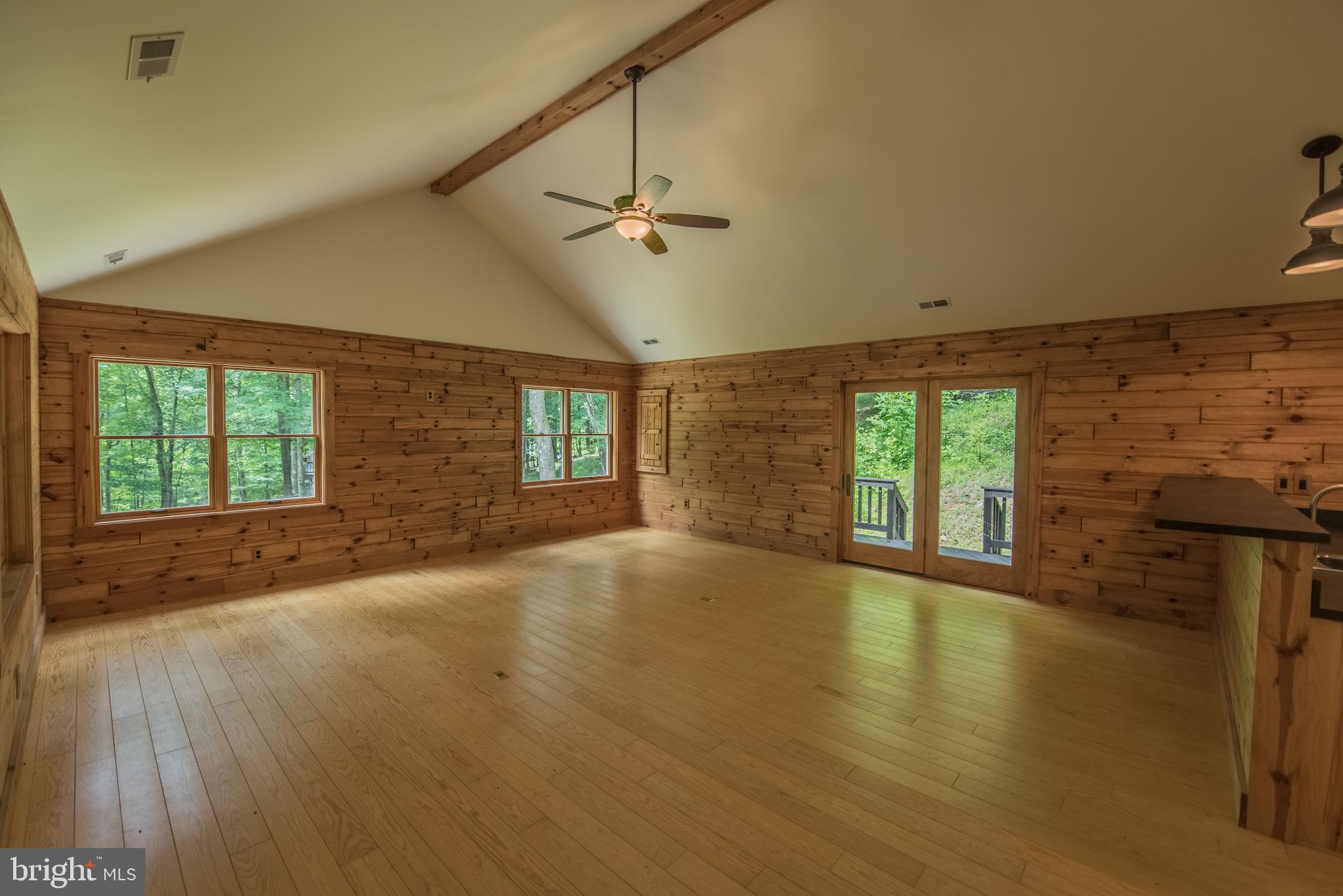 COOLFONT MOUNTAINSIDE - Residential