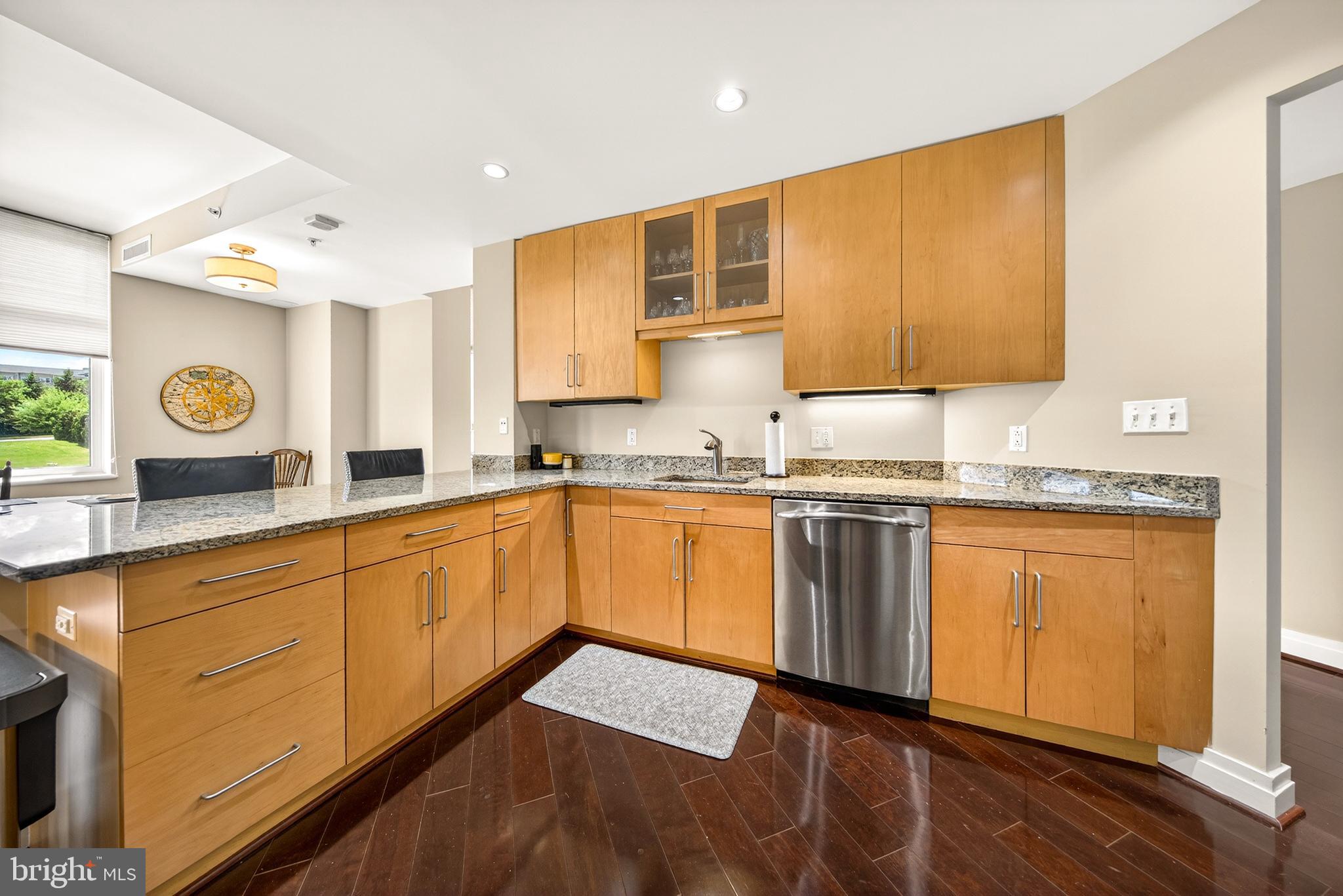 ONE PARK CREST - Residential