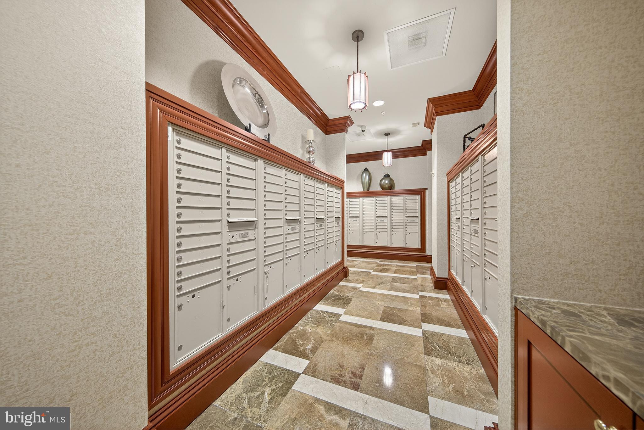 ONE PARK CREST - Residential