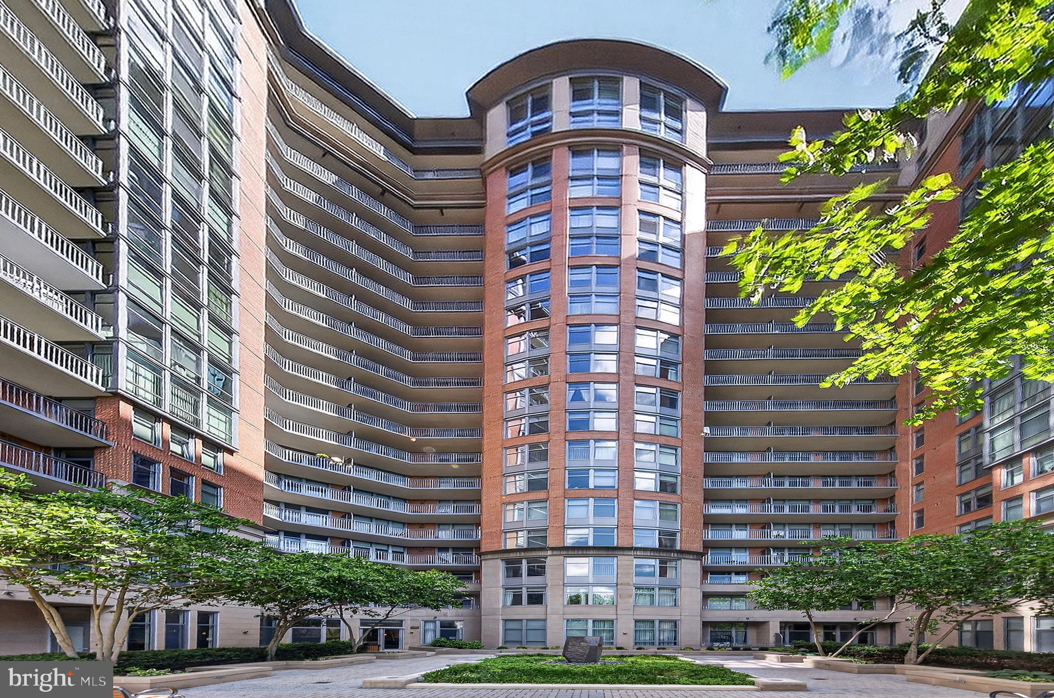 ONE PARK CREST - Residential