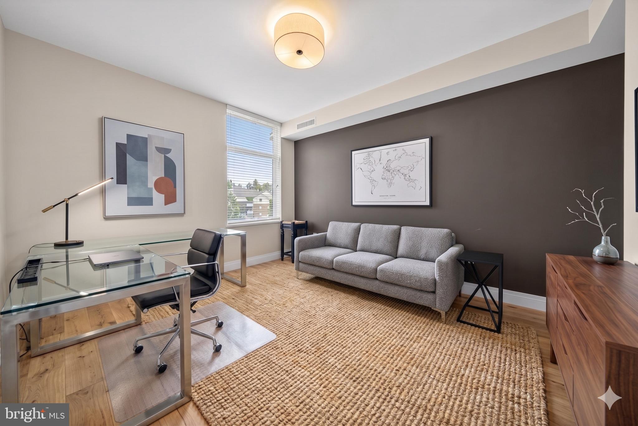 ONE PARK CREST - Residential