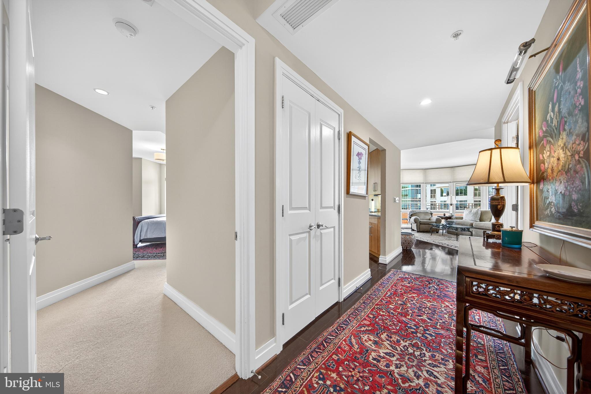 ONE PARK CREST - Residential