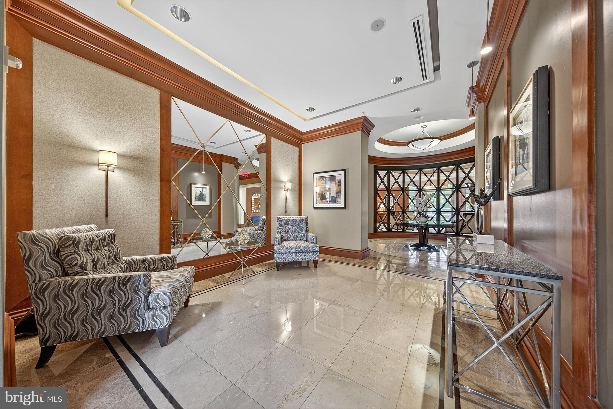 ONE PARK CREST - Residential