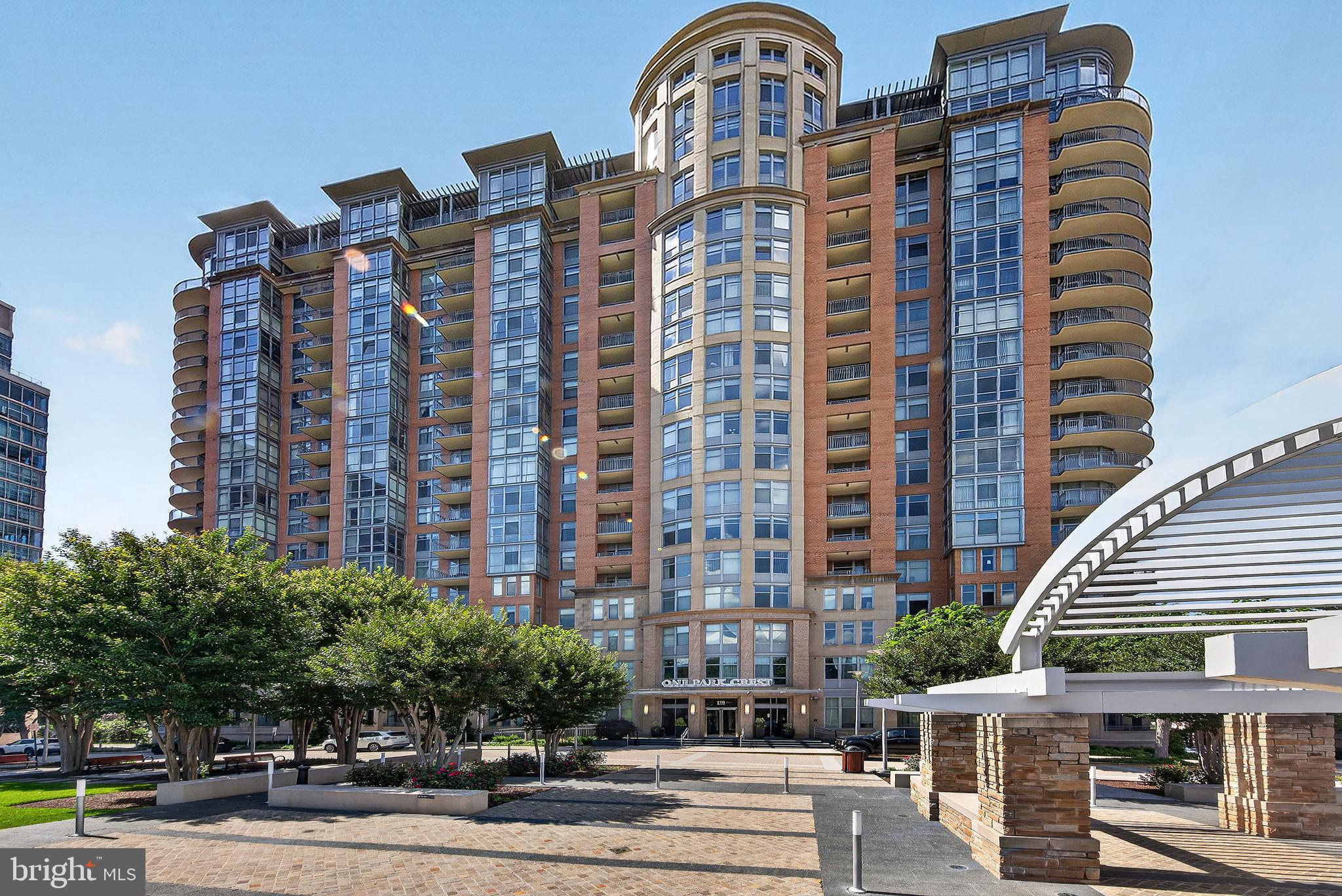 ONE PARK CREST - Residential