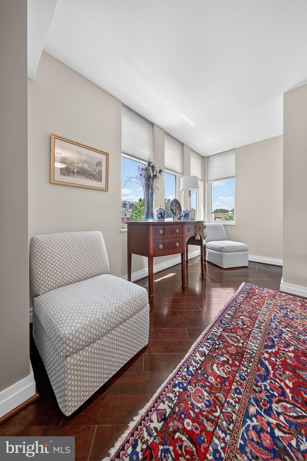 ONE PARK CREST - Residential