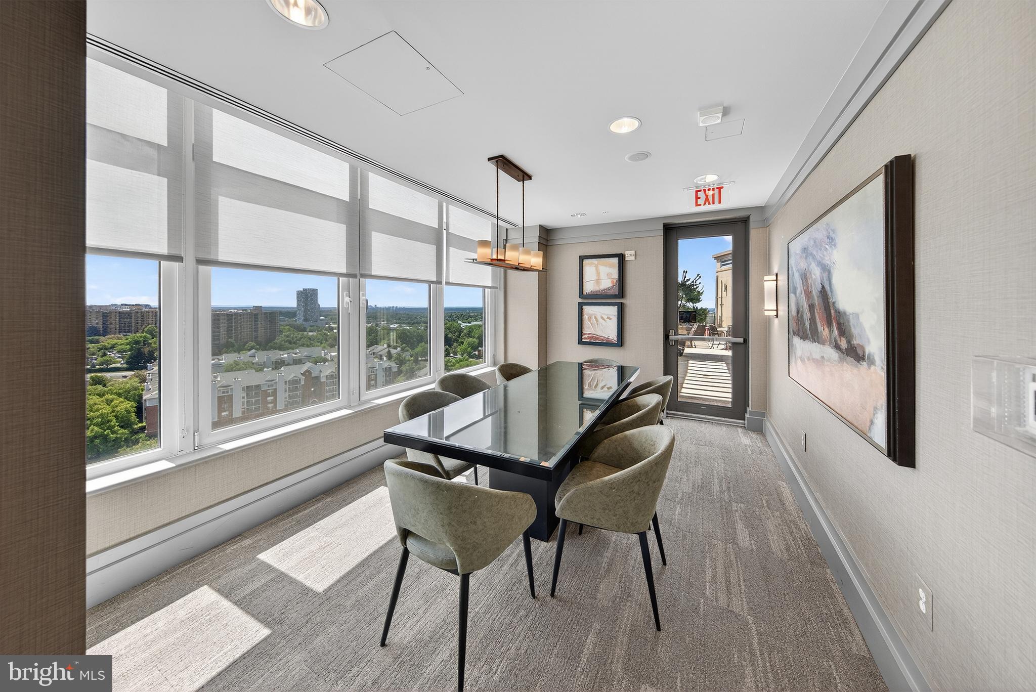 ONE PARK CREST - Residential