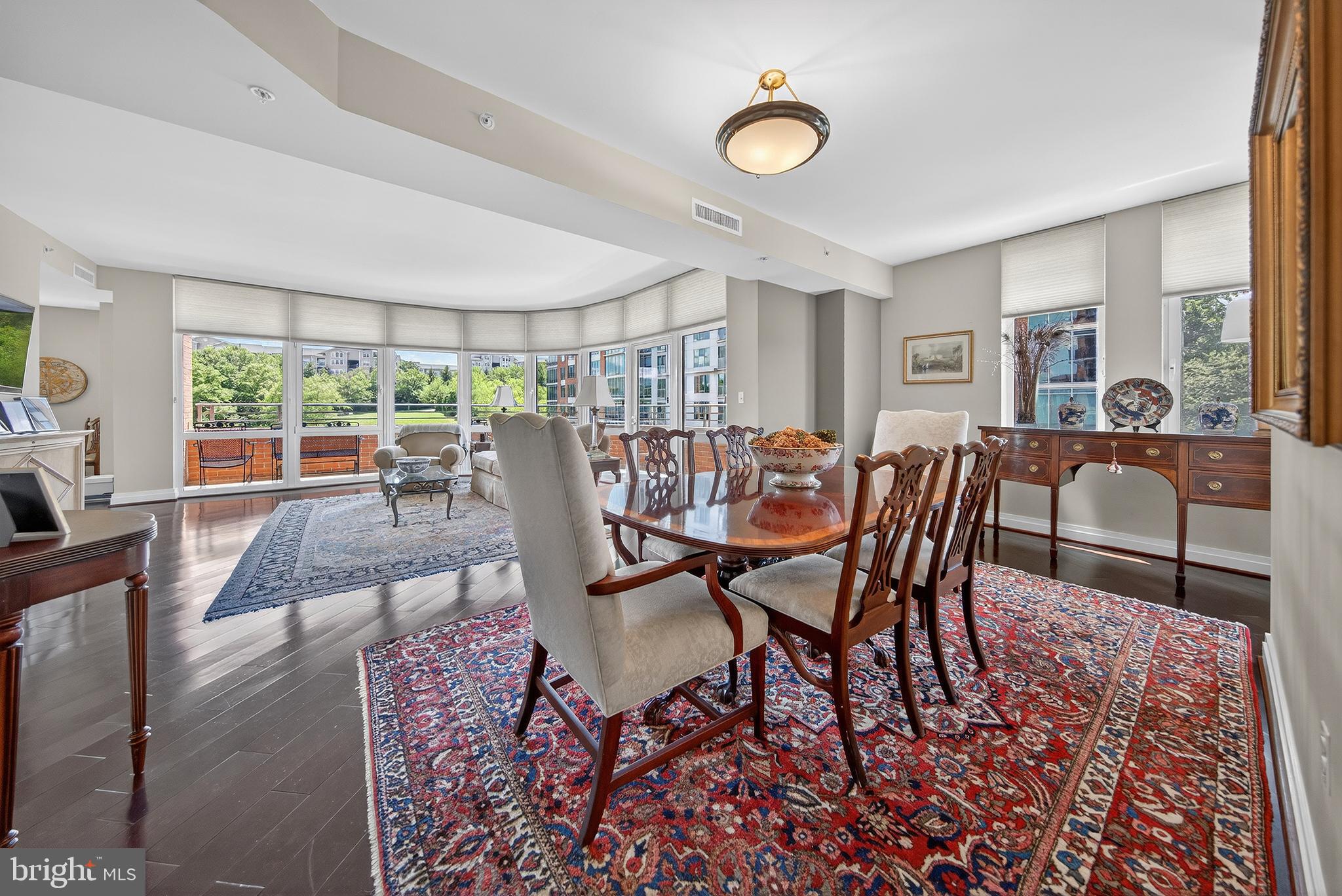 ONE PARK CREST - Residential