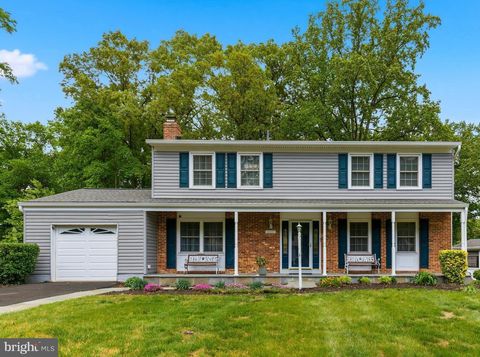 Photo of 16040 Laconia Circle, WOODBRIDGE, VA 22191 (MLS # VAPW2117346)