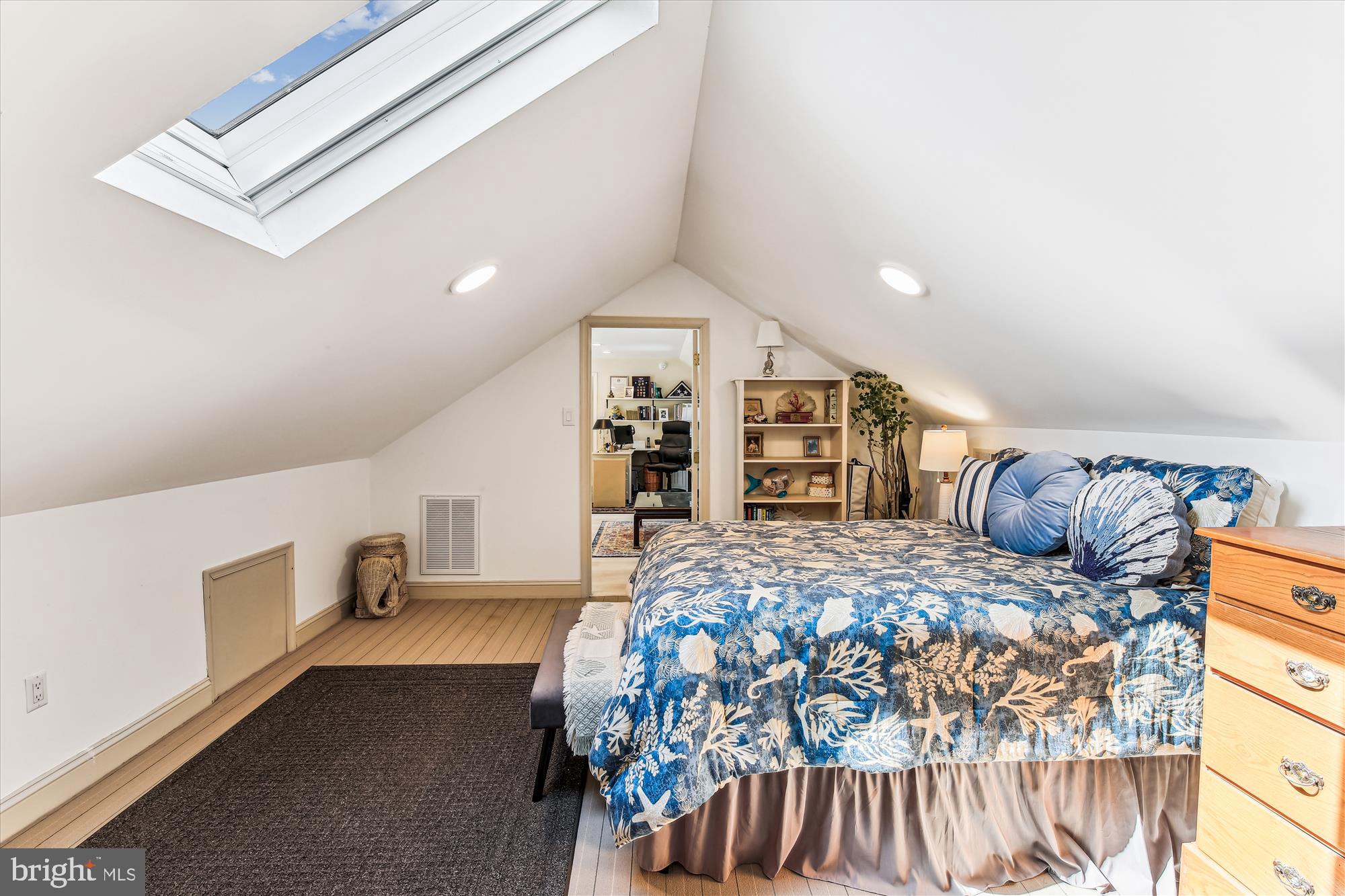 VILLAGE IN THE PARK - Residential