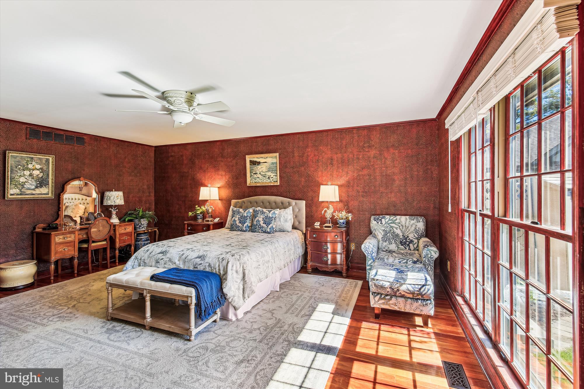 VILLAGE IN THE PARK - Residential