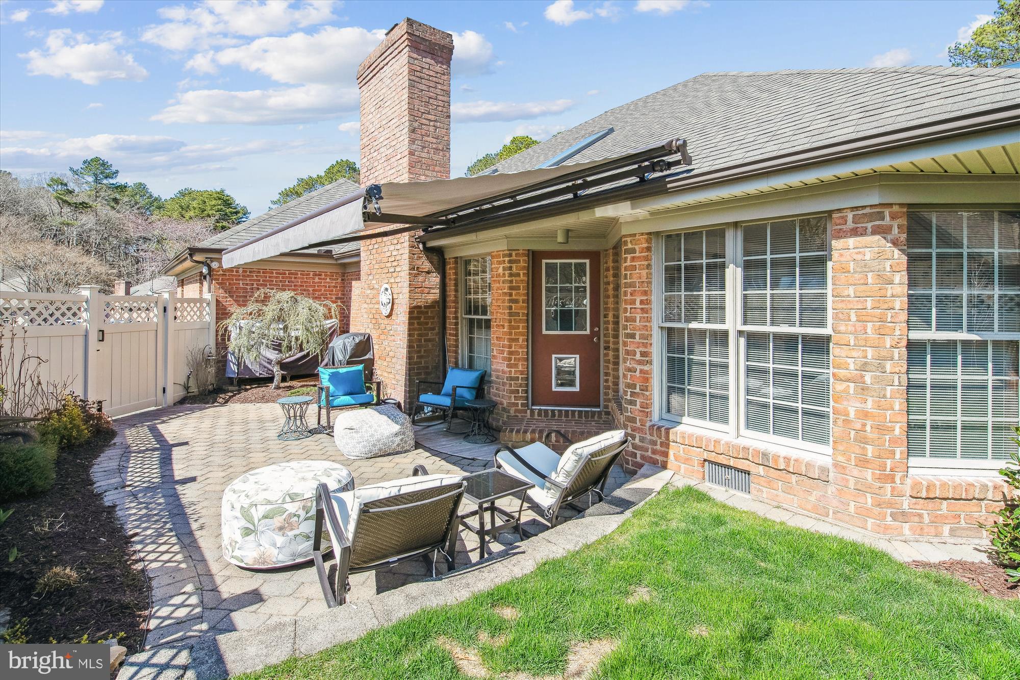 VILLAGE IN THE PARK - Residential