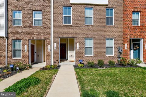 118 LAWNDALE DRIVE BOWIE MD 20716