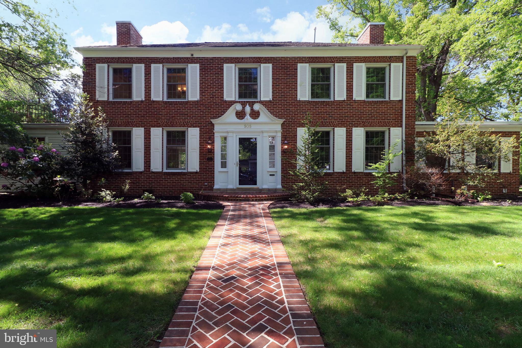 COLLEGE HEIGHTS - Residential