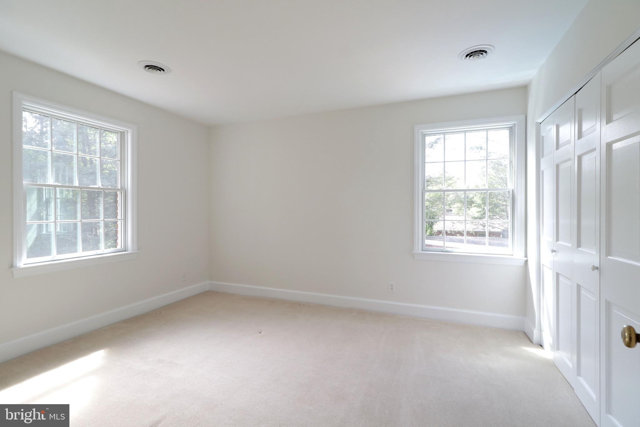 COLLEGE HEIGHTS - Residential