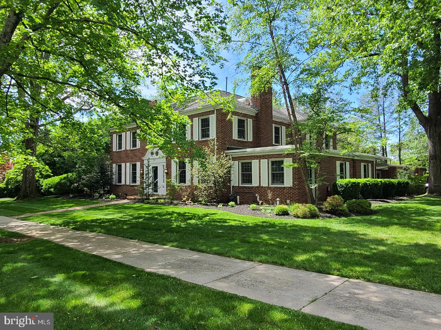 COLLEGE HEIGHTS - Residential