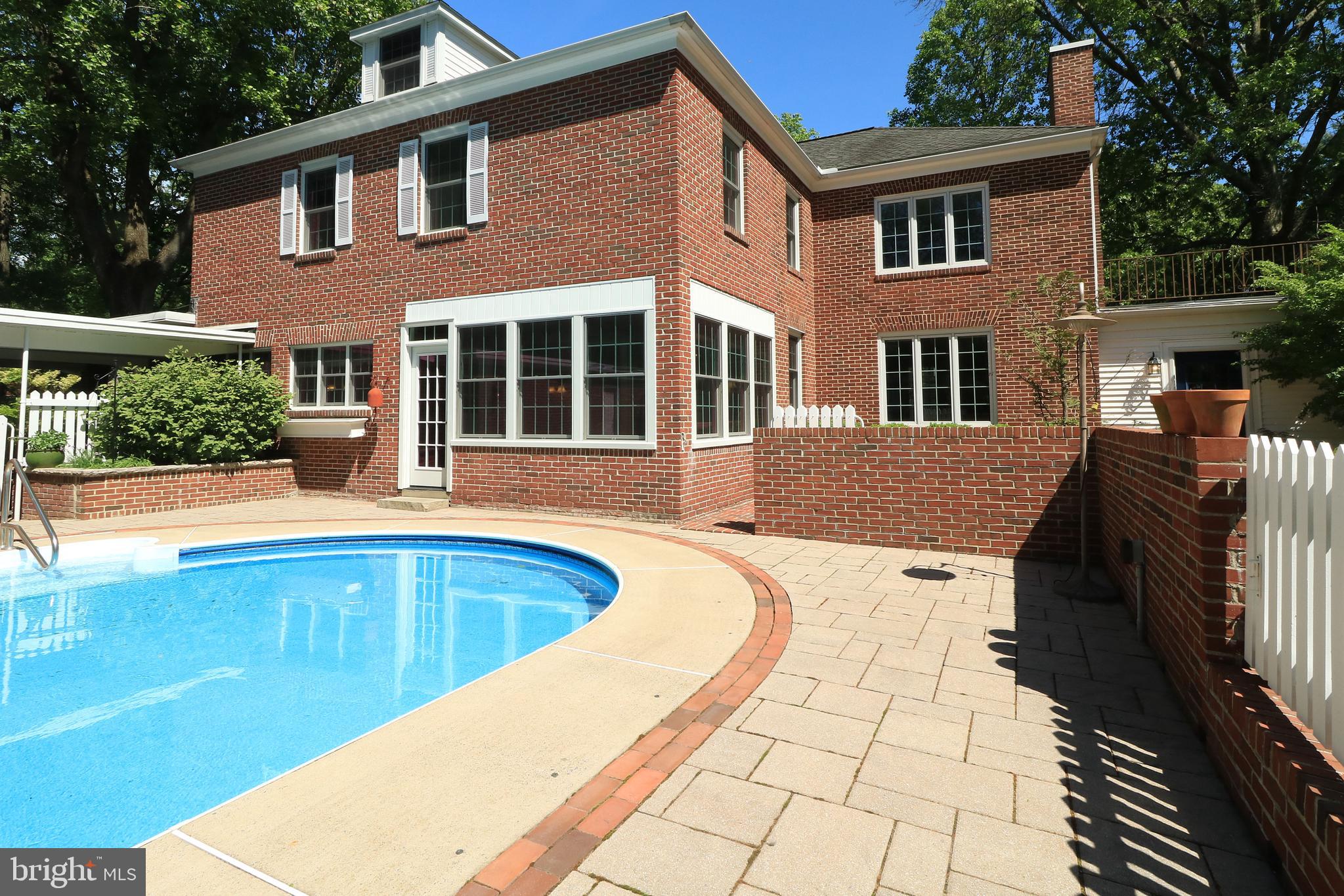 COLLEGE HEIGHTS - Residential