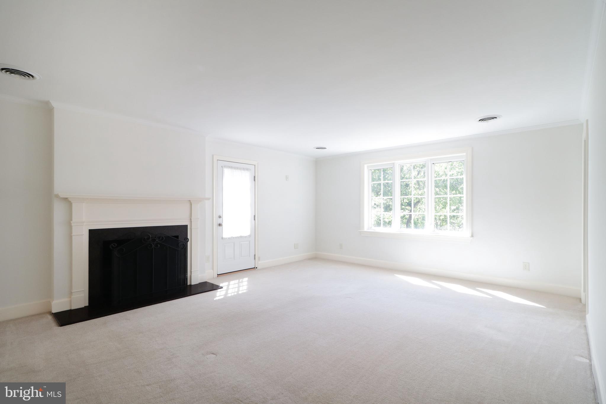 COLLEGE HEIGHTS - Residential