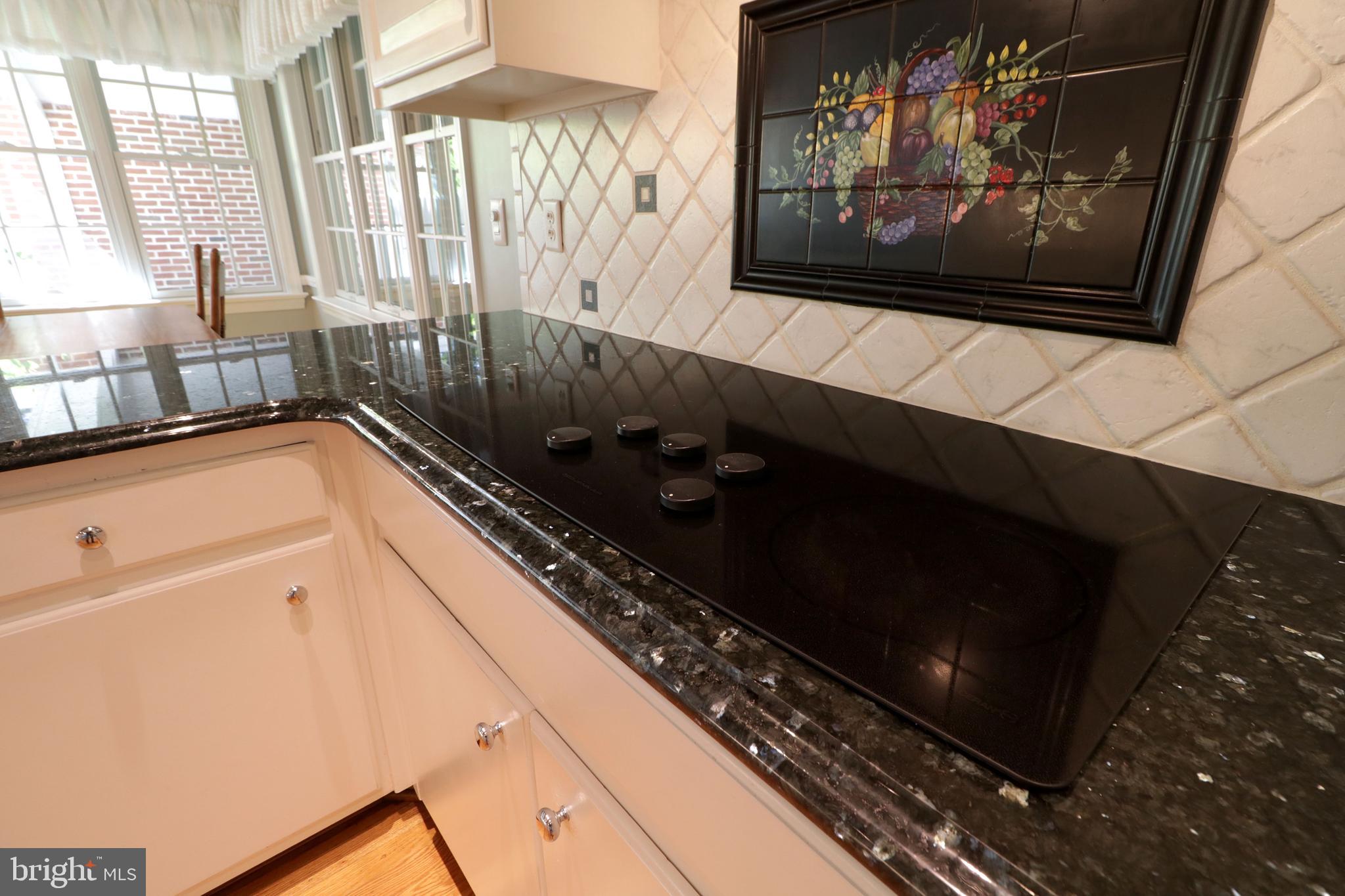 COLLEGE HEIGHTS - Residential