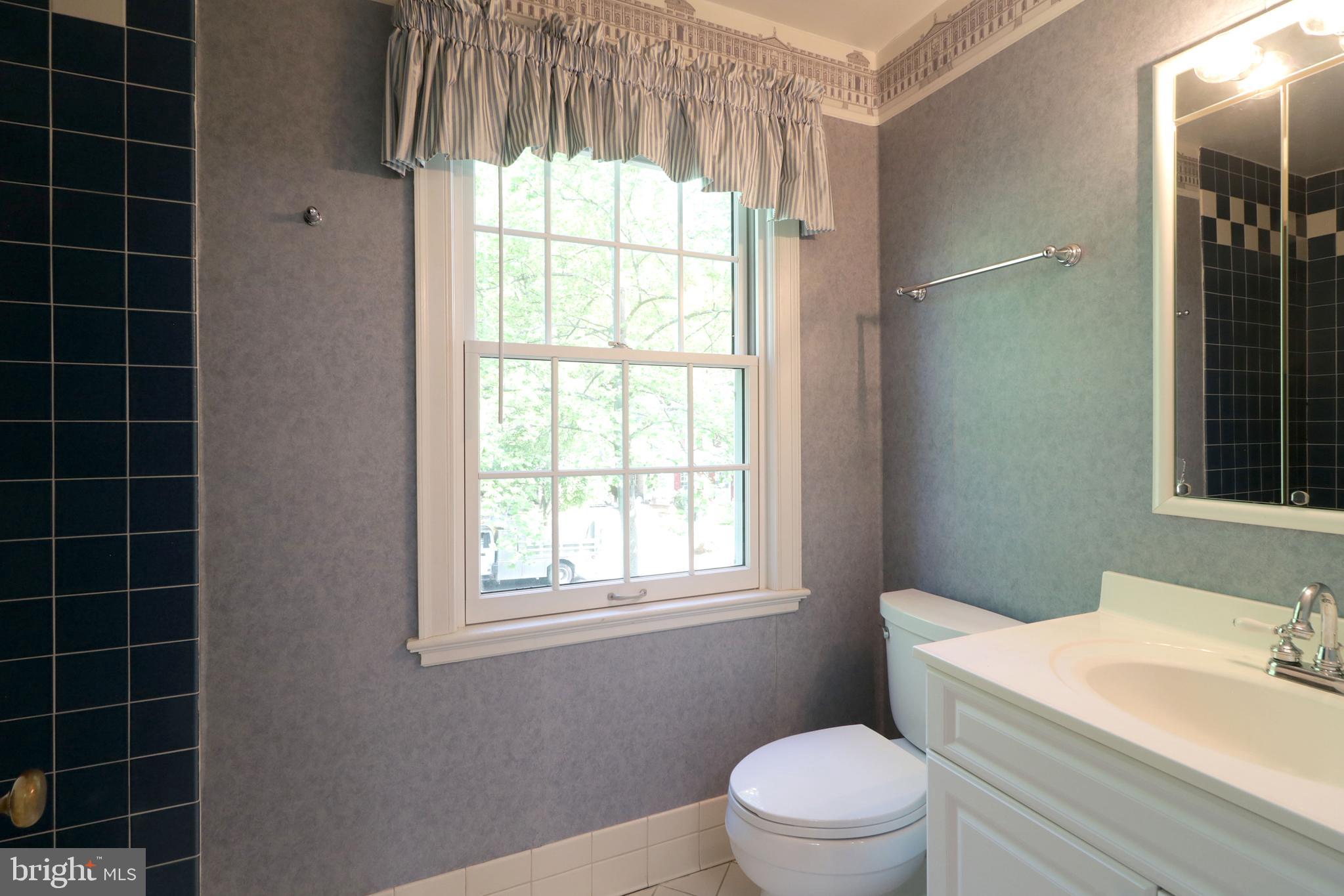 COLLEGE HEIGHTS - Residential