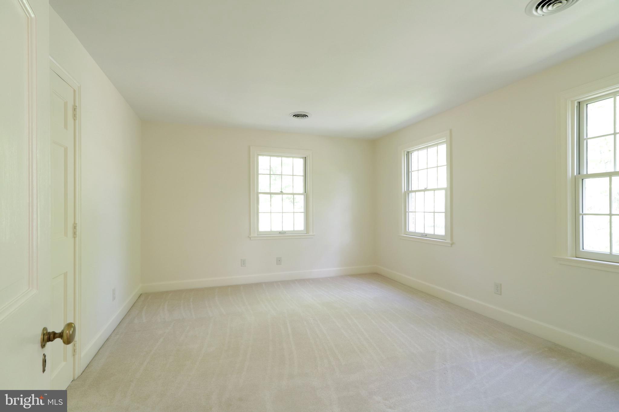 COLLEGE HEIGHTS - Residential