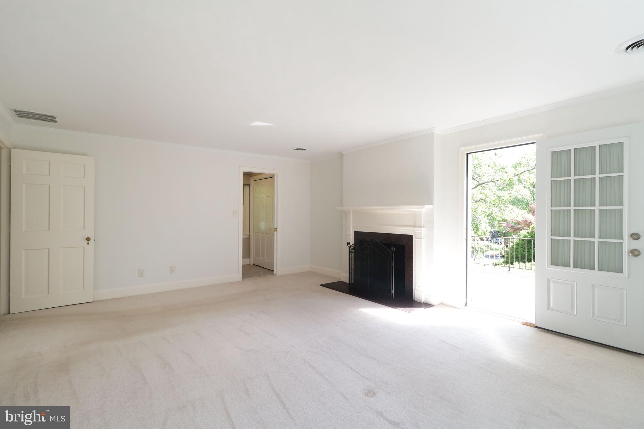 COLLEGE HEIGHTS - Residential