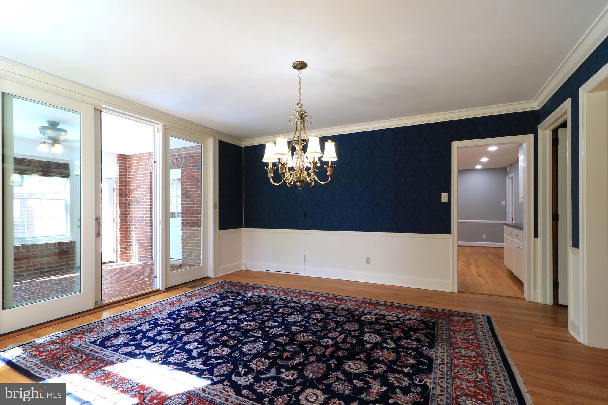 COLLEGE HEIGHTS - Residential