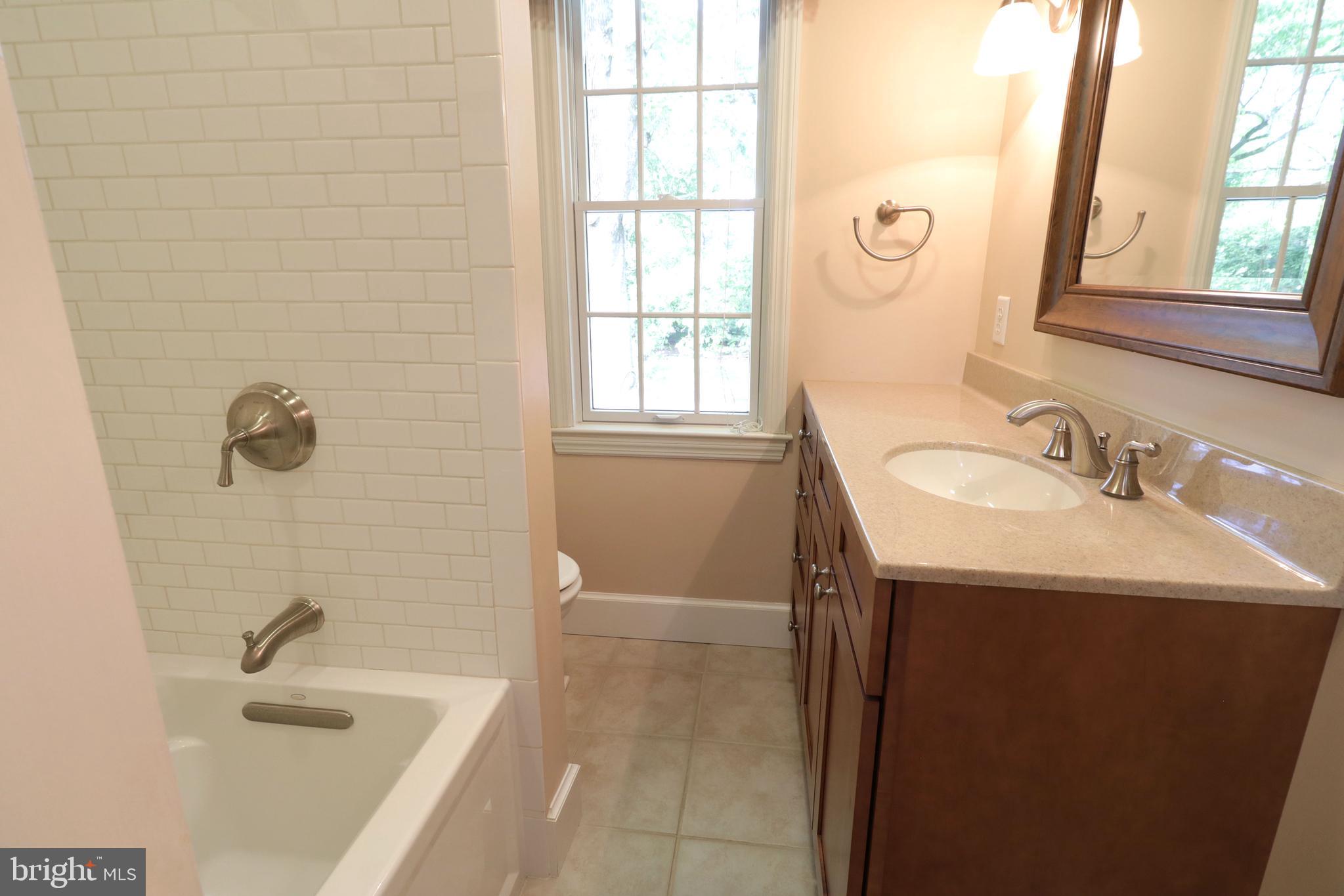 COLLEGE HEIGHTS - Residential