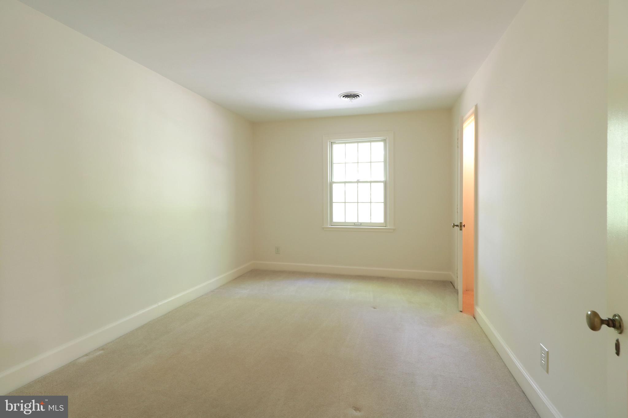 COLLEGE HEIGHTS - Residential