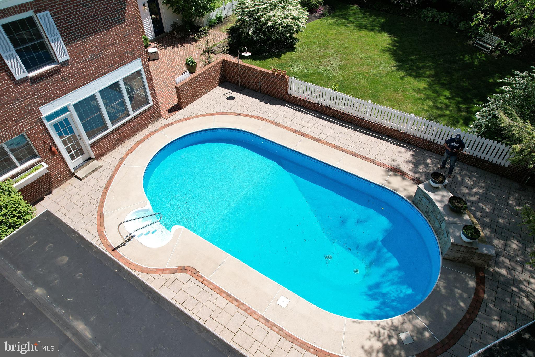 COLLEGE HEIGHTS - Residential