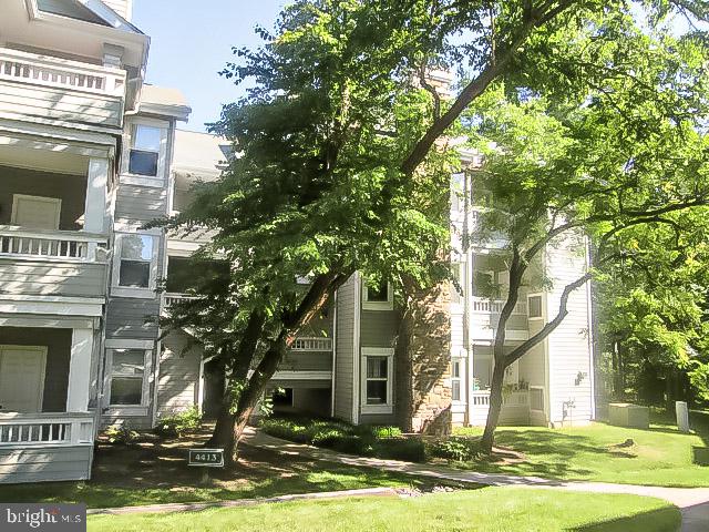 STONECROFT CONDO - Residential Lease
