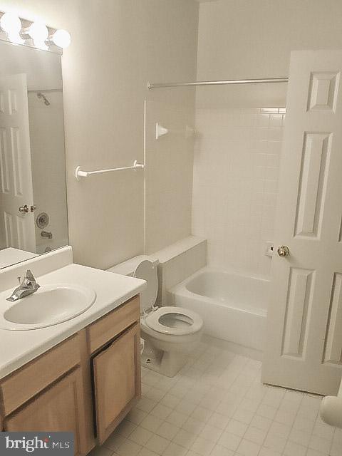 STONECROFT CONDO - Residential Lease