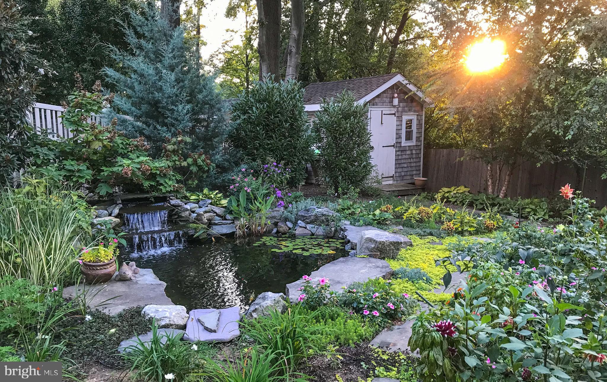 RIDGEWOOD VILLAGE - Residential Lease