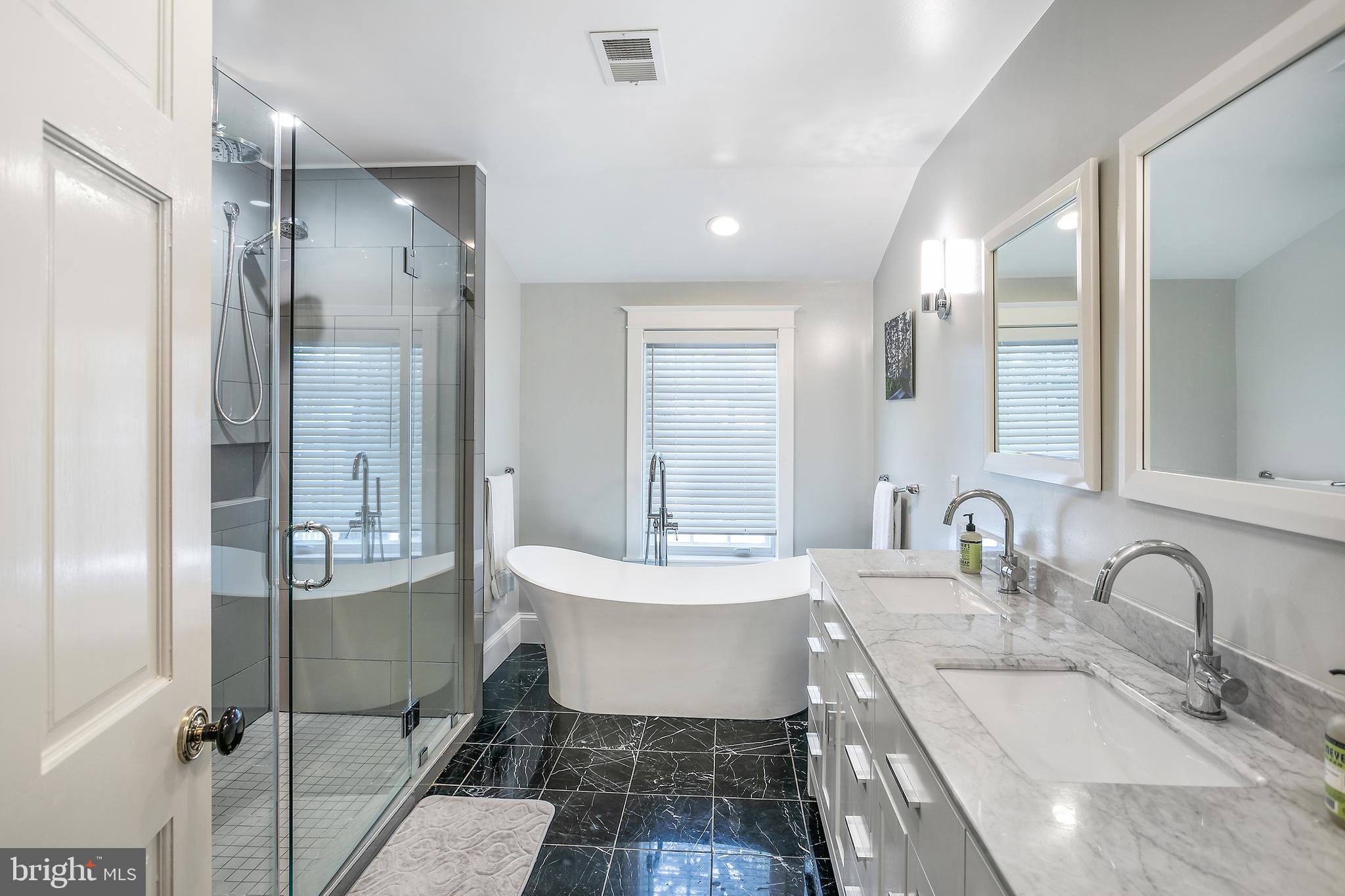 RIDGEWOOD VILLAGE - Residential Lease