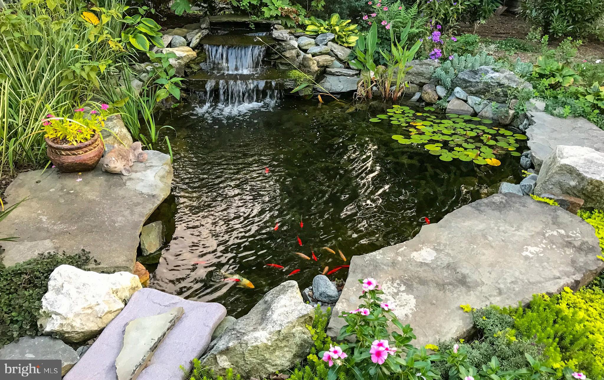 RIDGEWOOD VILLAGE - Residential Lease