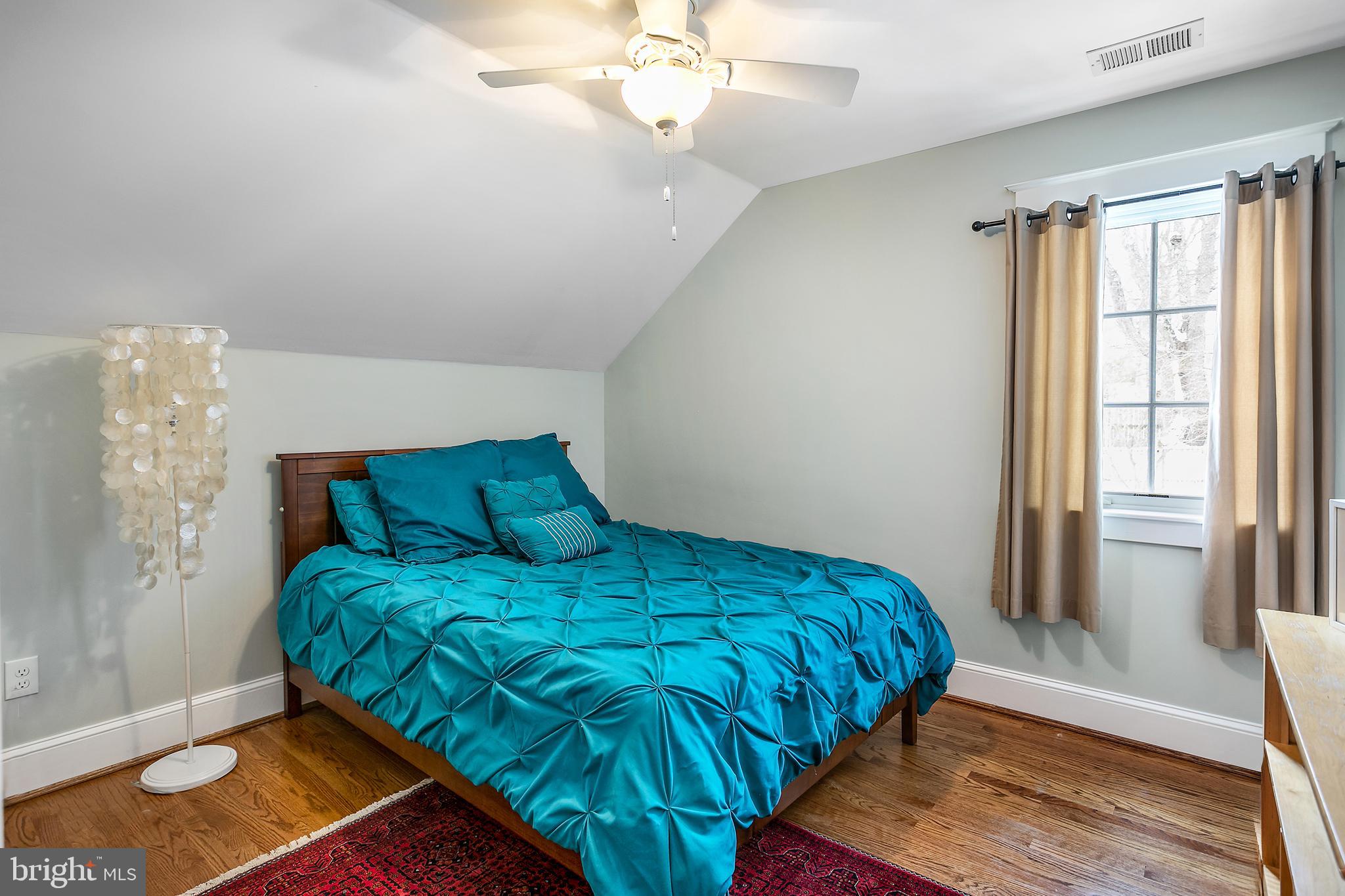 RIDGEWOOD VILLAGE - Residential Lease