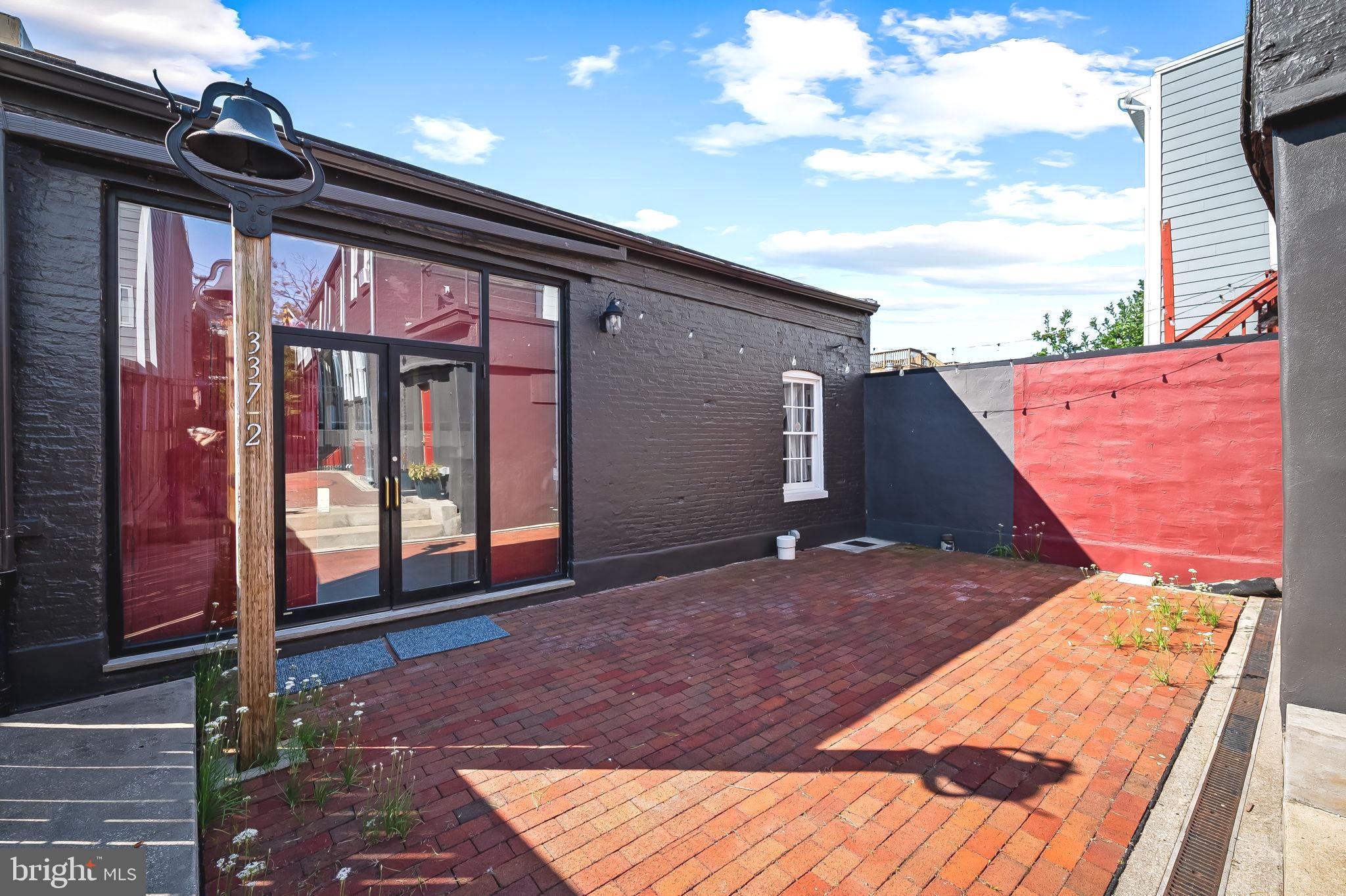 FEDERAL HILL HISTORIC DISTRICT - Residential Income