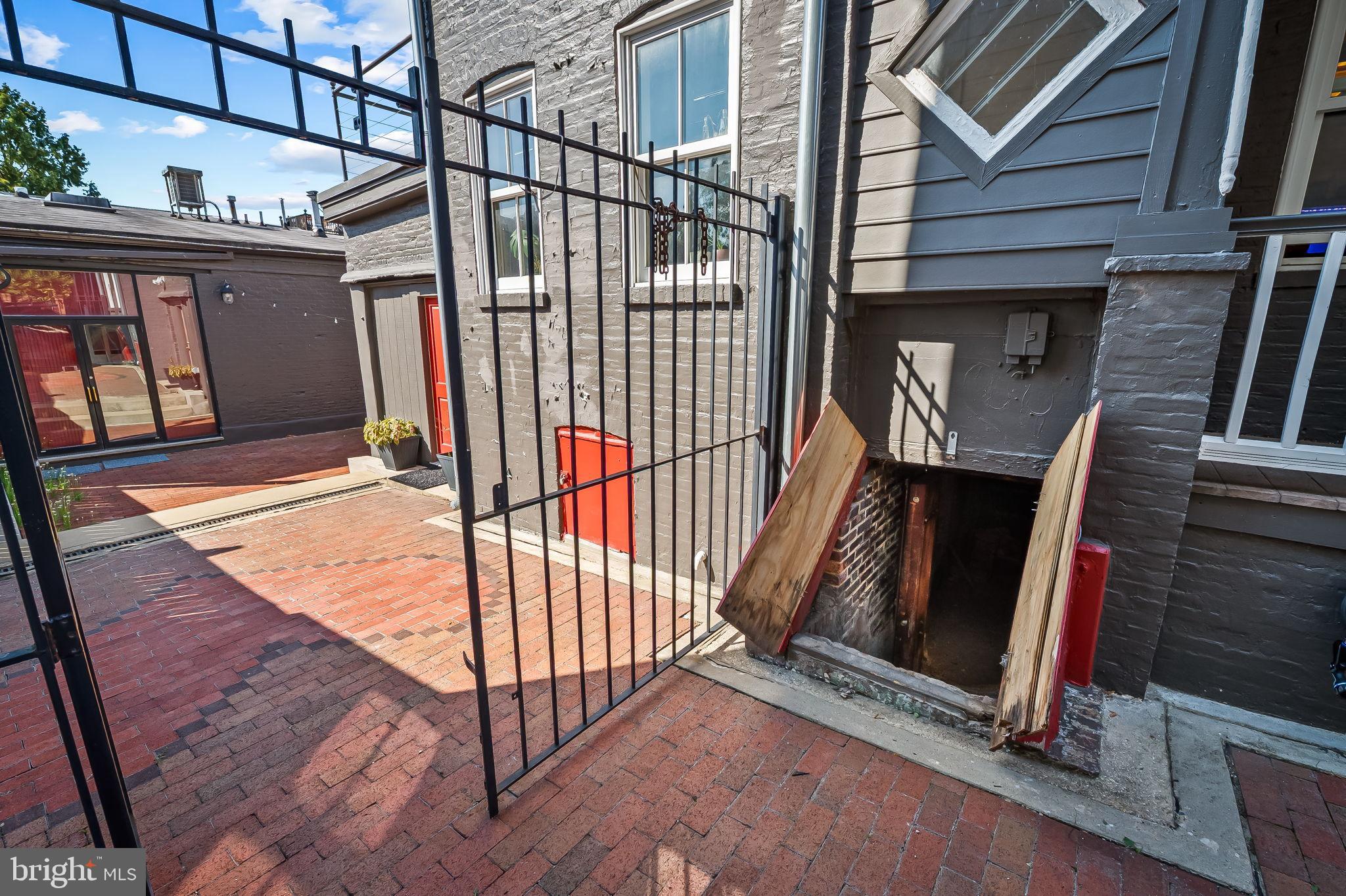FEDERAL HILL HISTORIC DISTRICT - Residential Income