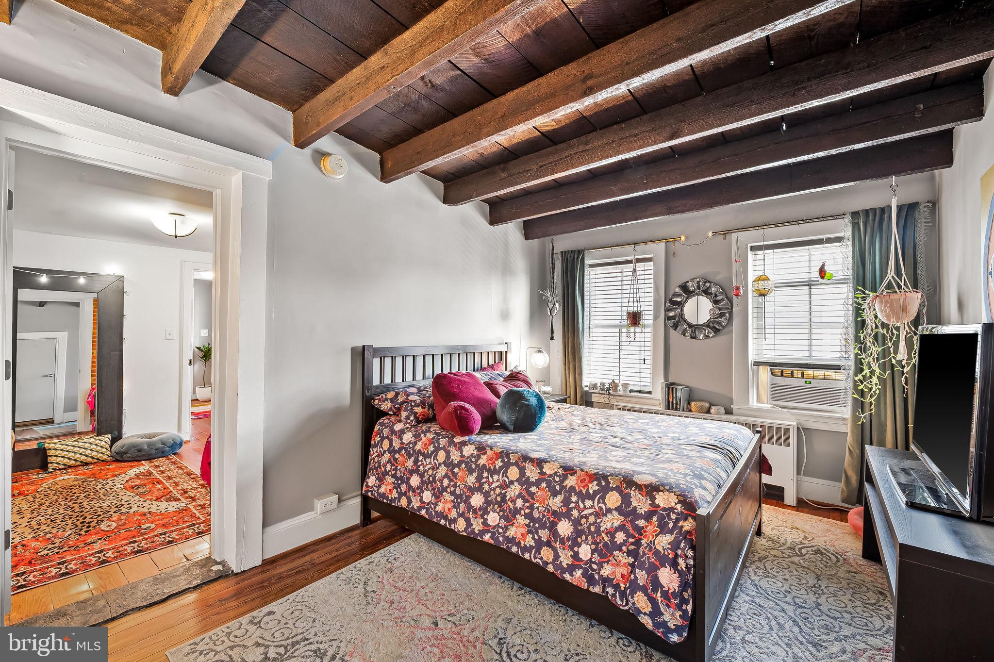 FEDERAL HILL HISTORIC DISTRICT - Residential Income