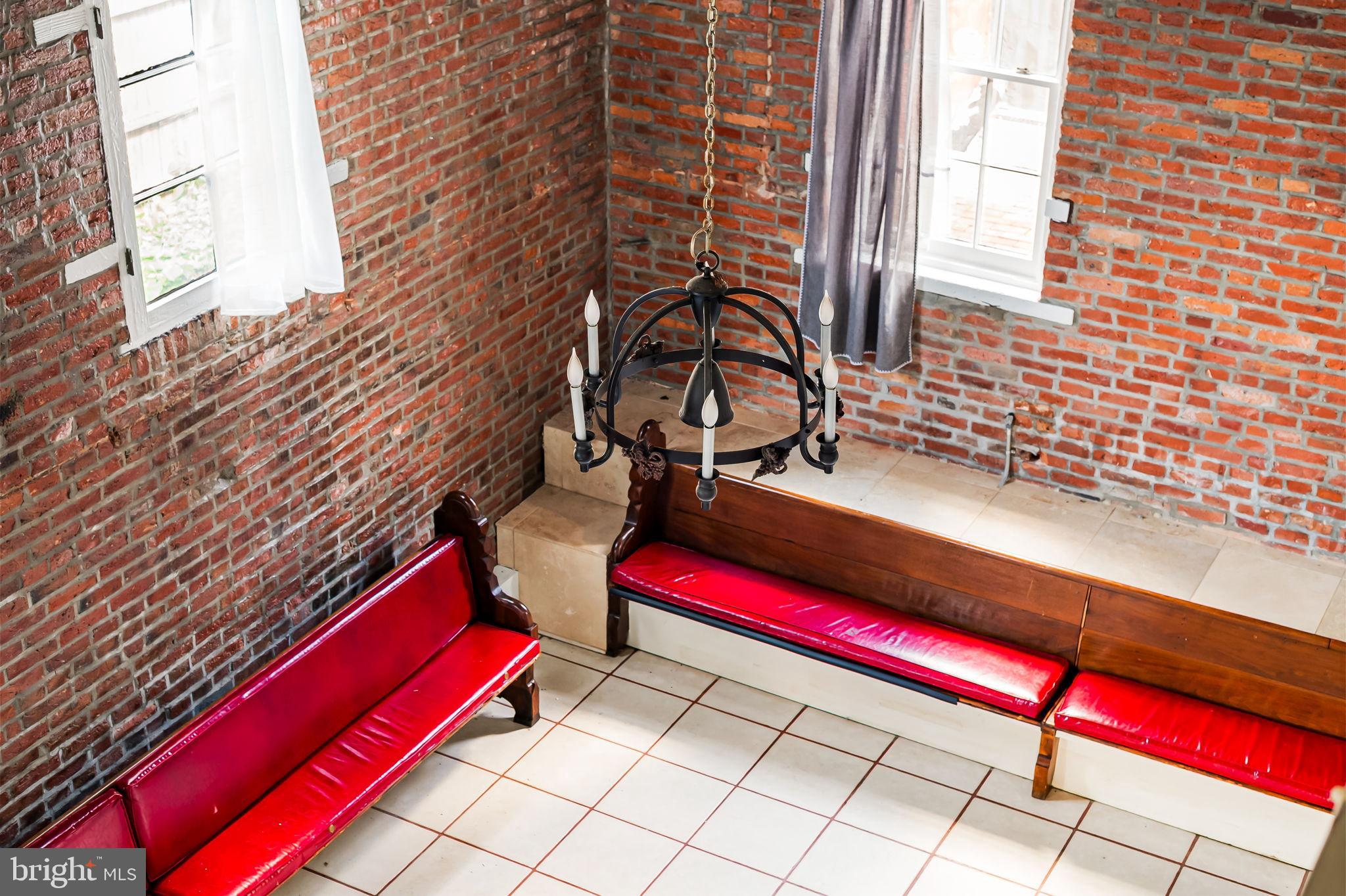 FEDERAL HILL HISTORIC DISTRICT - Residential Income